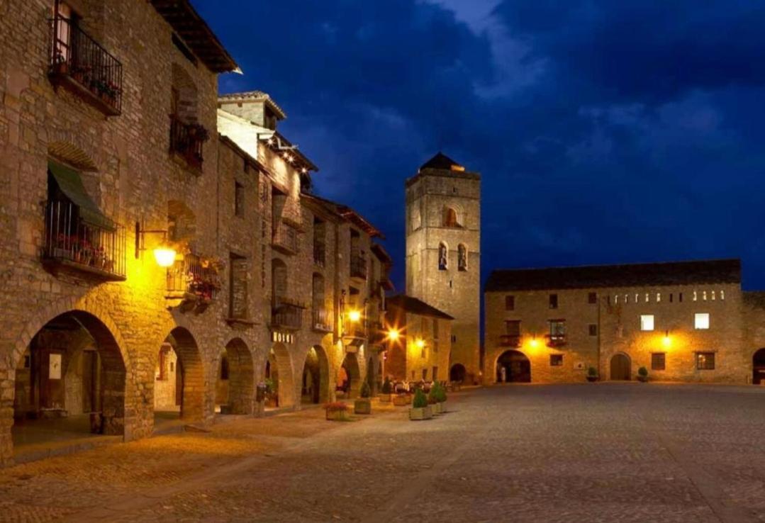 L'Arome De Ainsa Apartment Luaran gambar