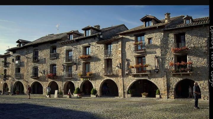 L'Arome De Ainsa Apartment Luaran gambar
